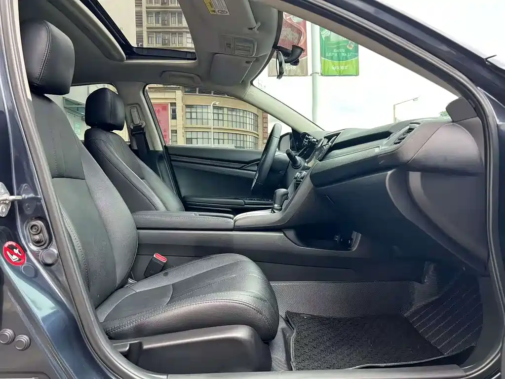 Honda Civic — фото 14