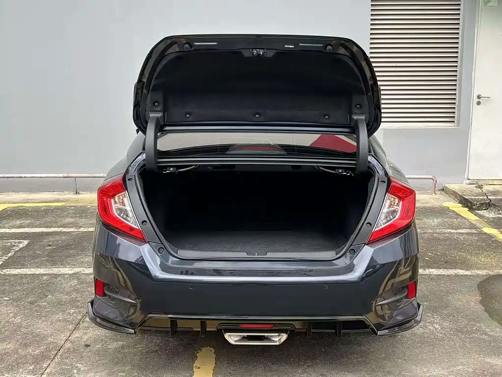 Honda Civic — фото 19