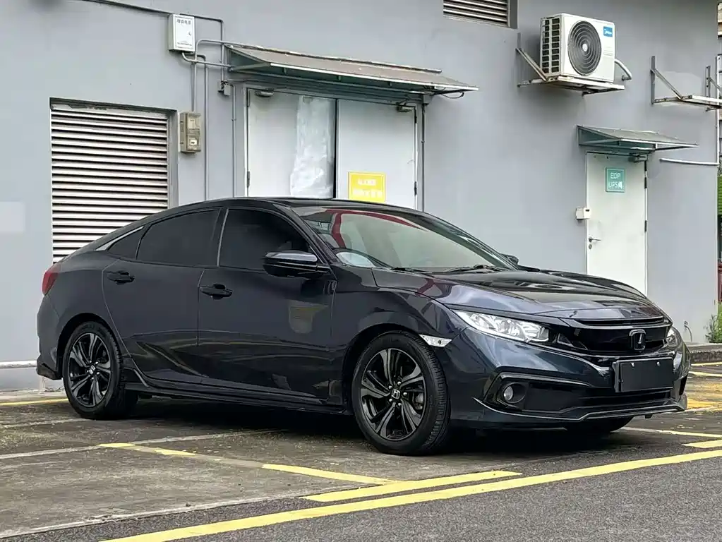 Honda Civic — фото 3