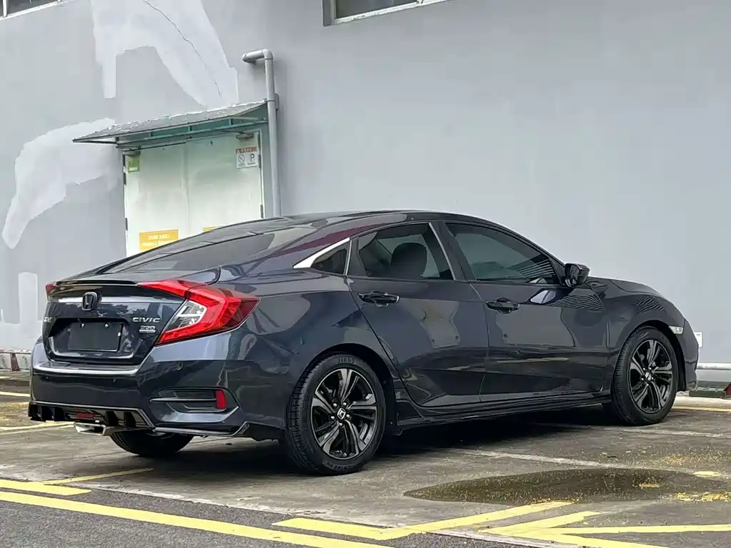 Honda Civic — фото 6