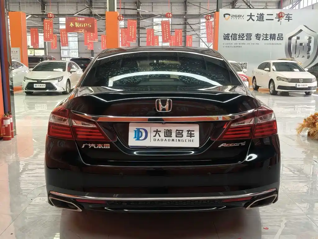 Honda Accord — фото 6