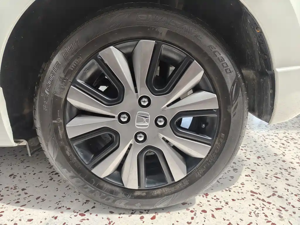Honda Fit — фото 17