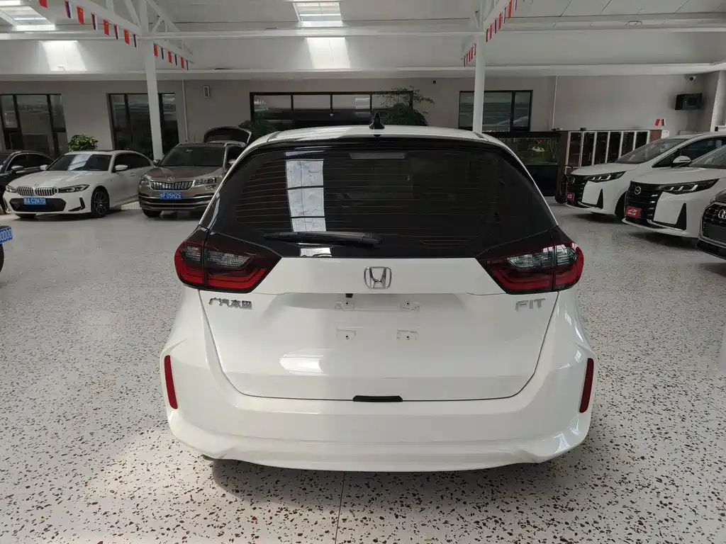 Honda Fit — фото 22