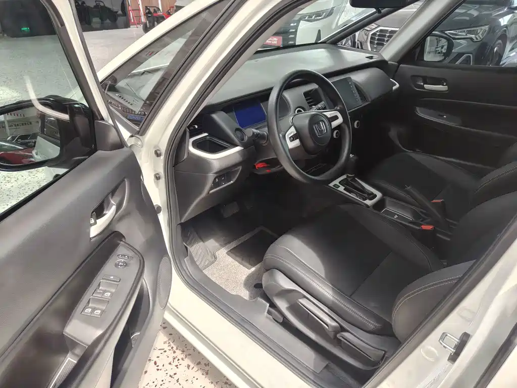Honda Fit — фото 5