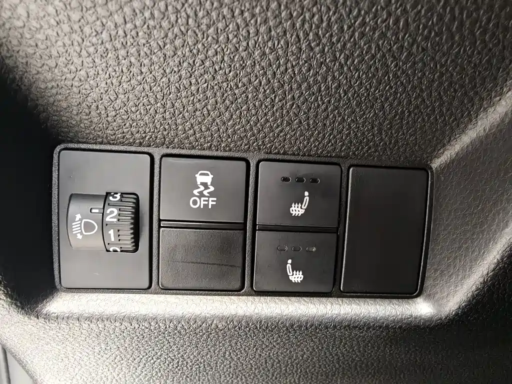 Honda Fit — фото 8