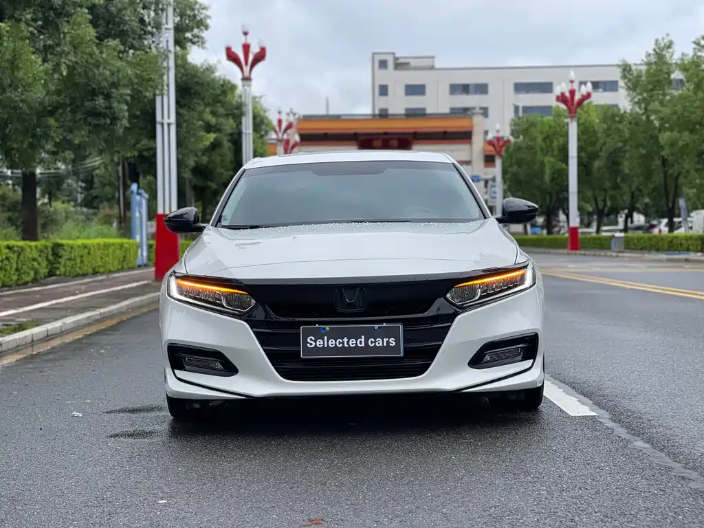 Honda Accord — фото 2