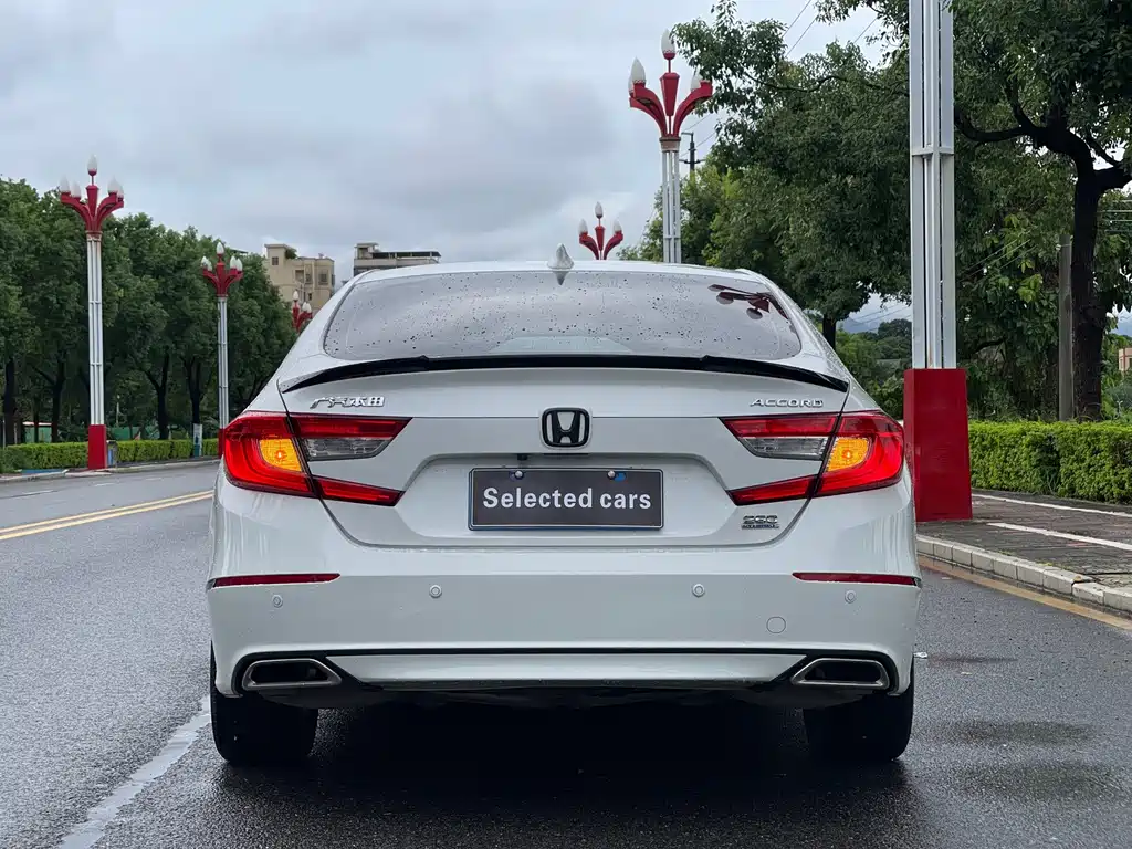 Honda Accord — фото 6