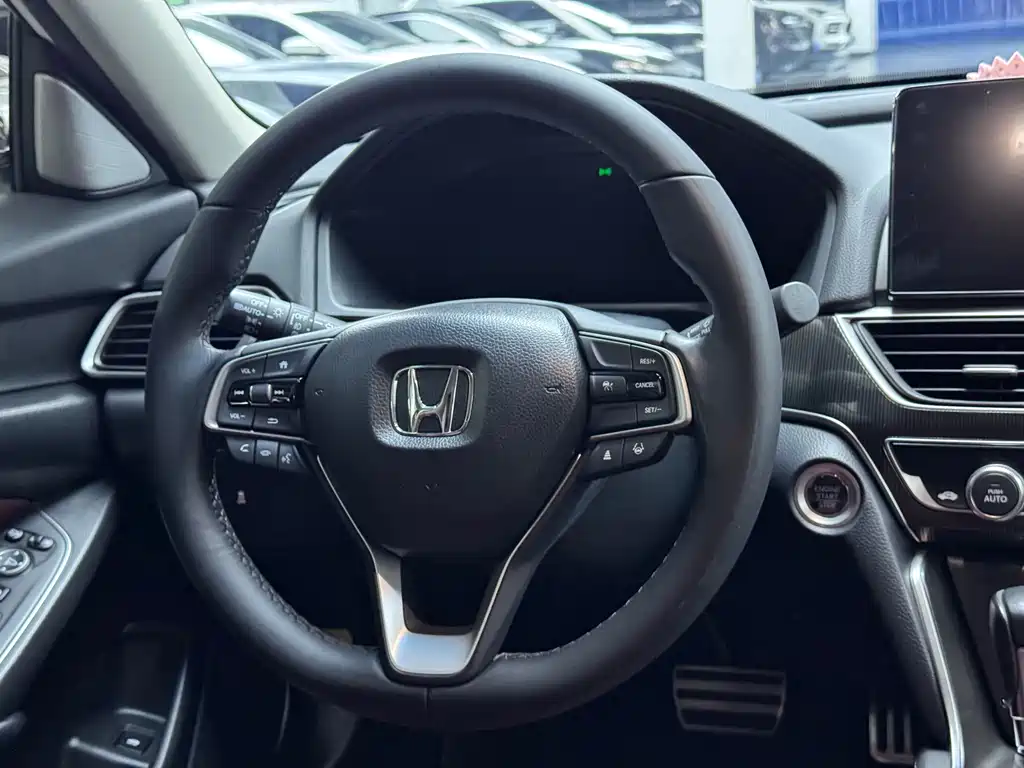 Honda Accord — фото 13