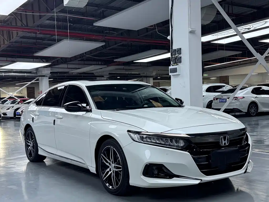 Honda Accord — фото 3