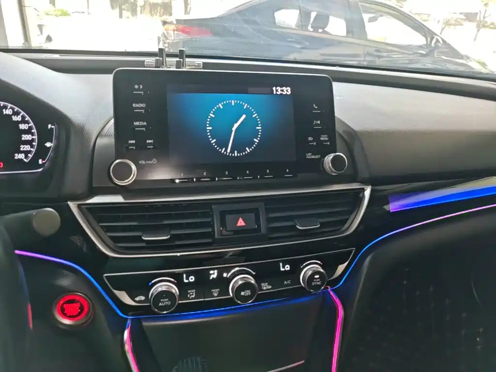Honda Accord — фото 13