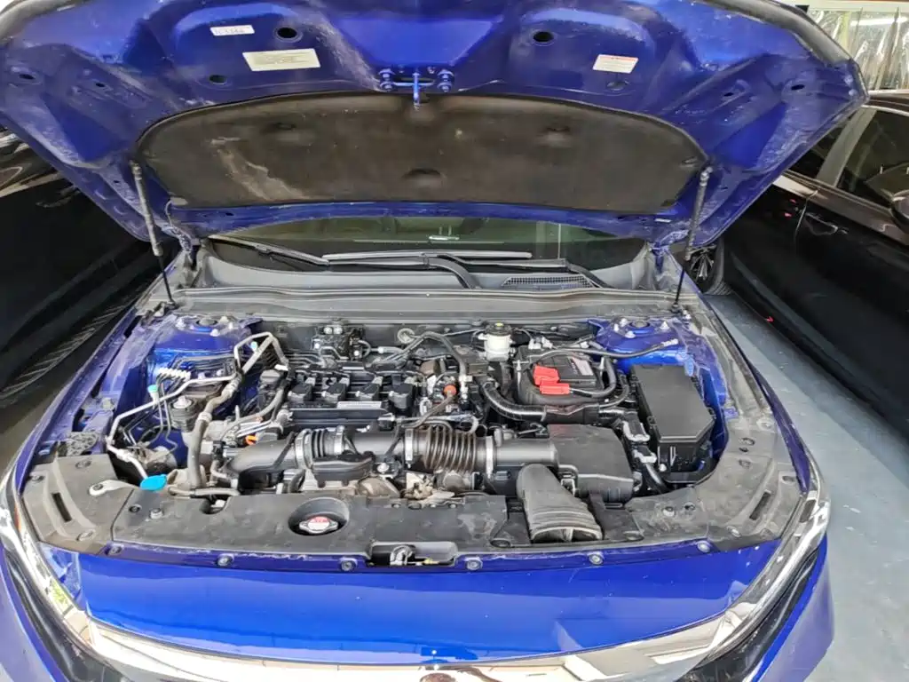 Honda Accord — фото 20