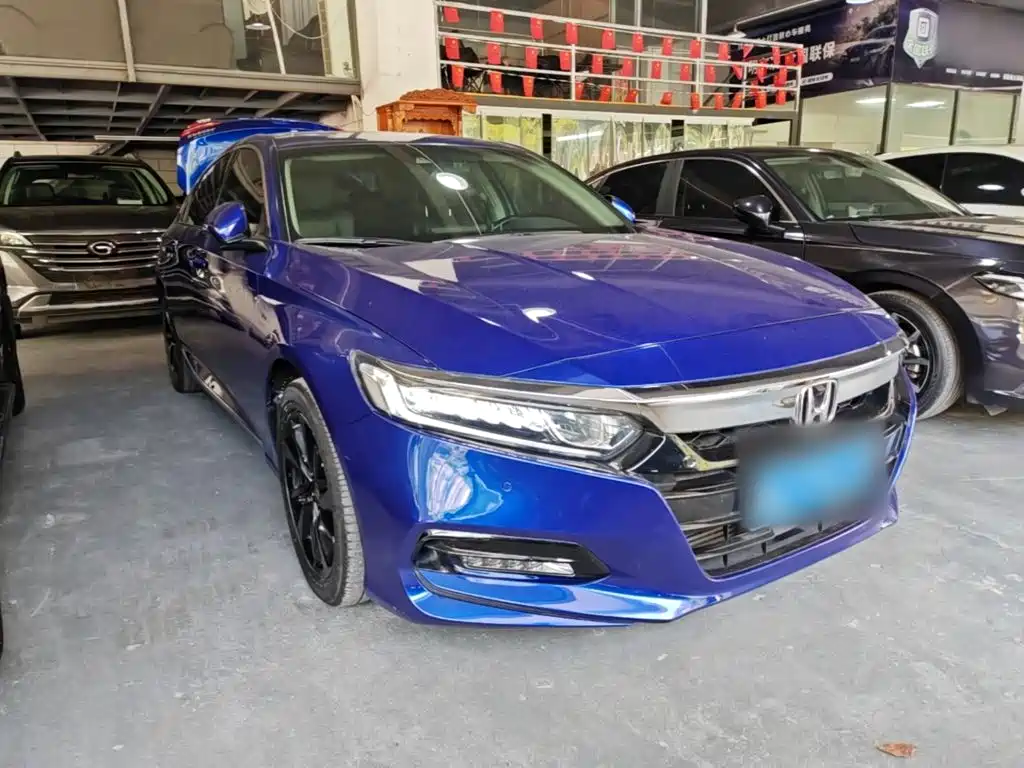 Honda Accord — фото 4