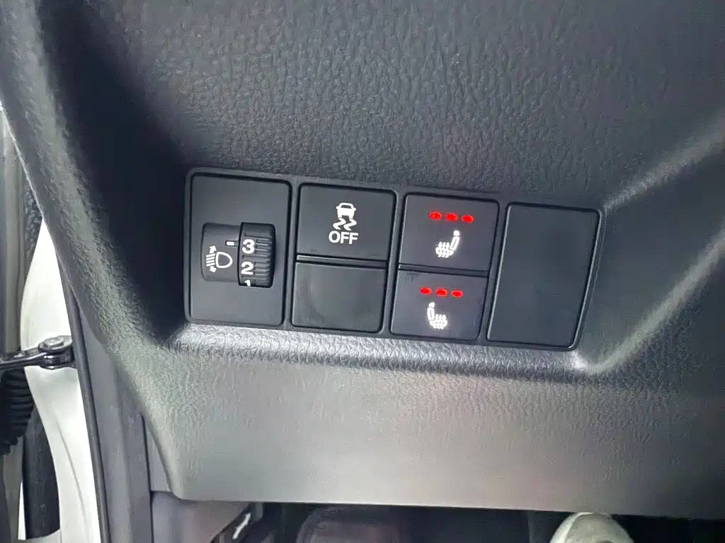Honda Fit — фото 21
