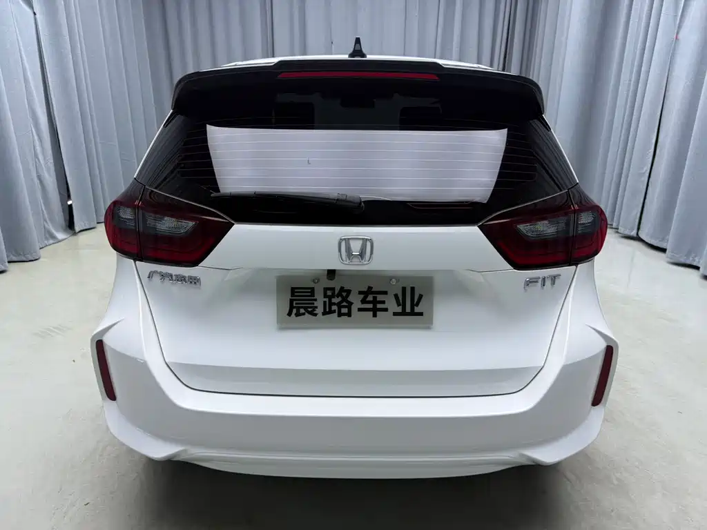 Honda Fit — фото 5
