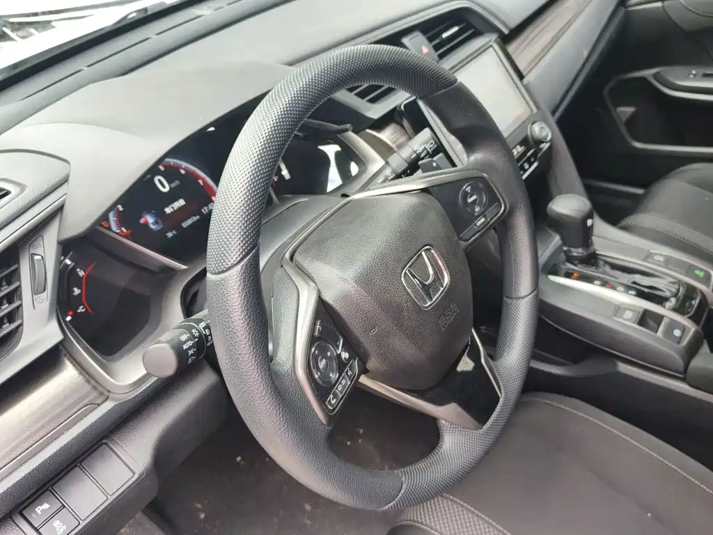 Honda Civic — фото 15
