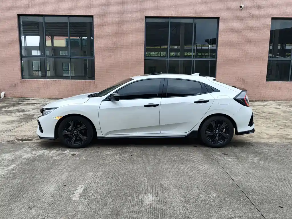 Honda Civic — фото 5