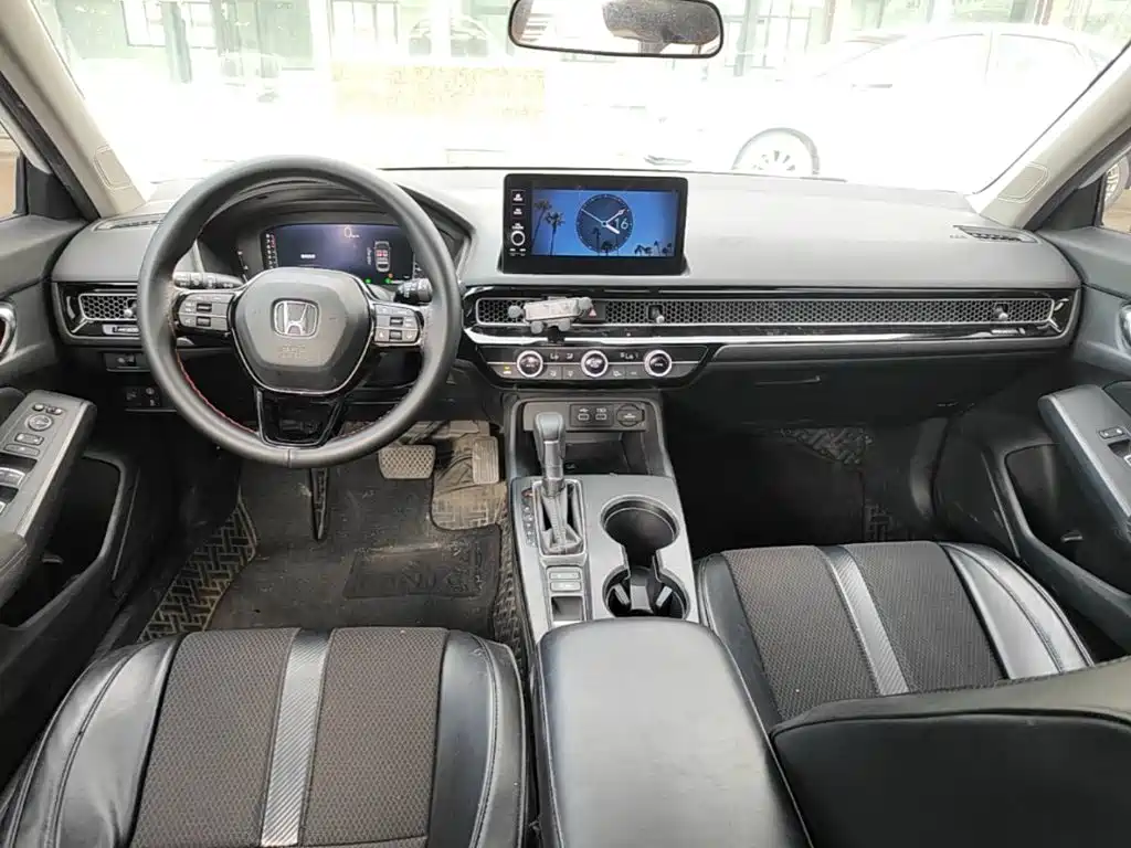 Honda Civic — фото 10
