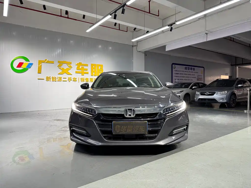 Honda Accord — фото 2
