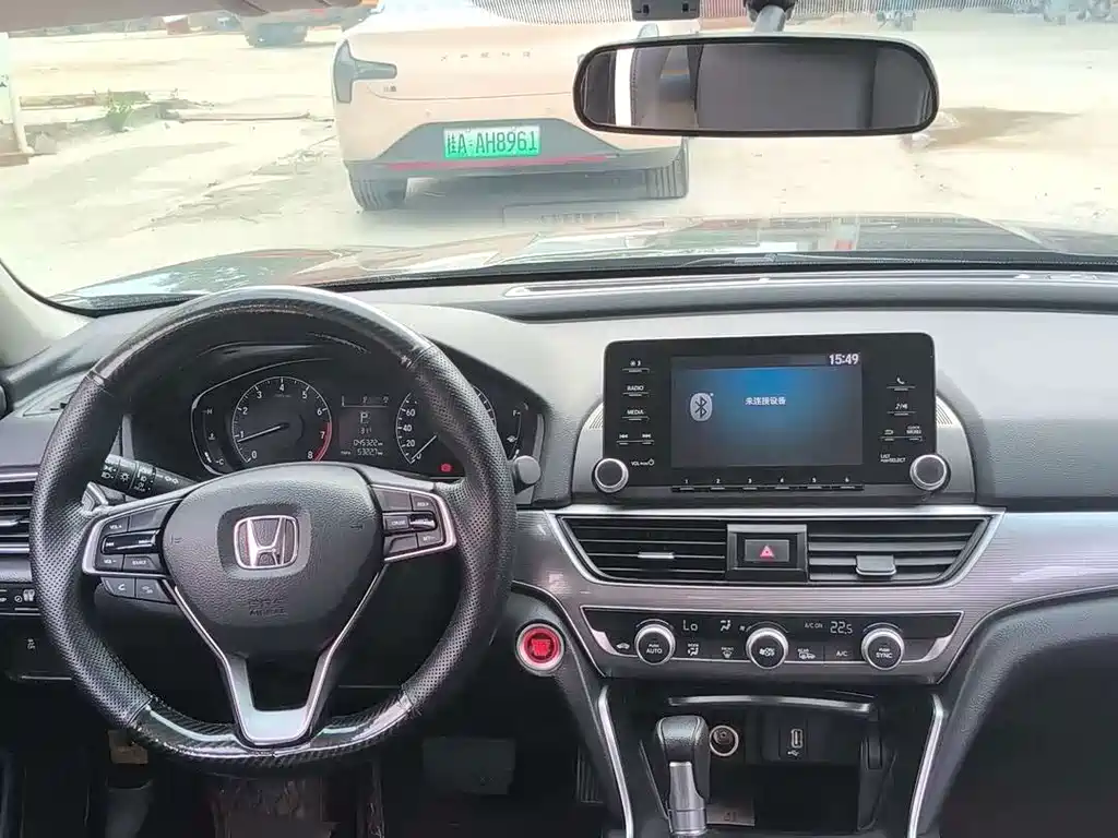 Honda Accord — фото 10
