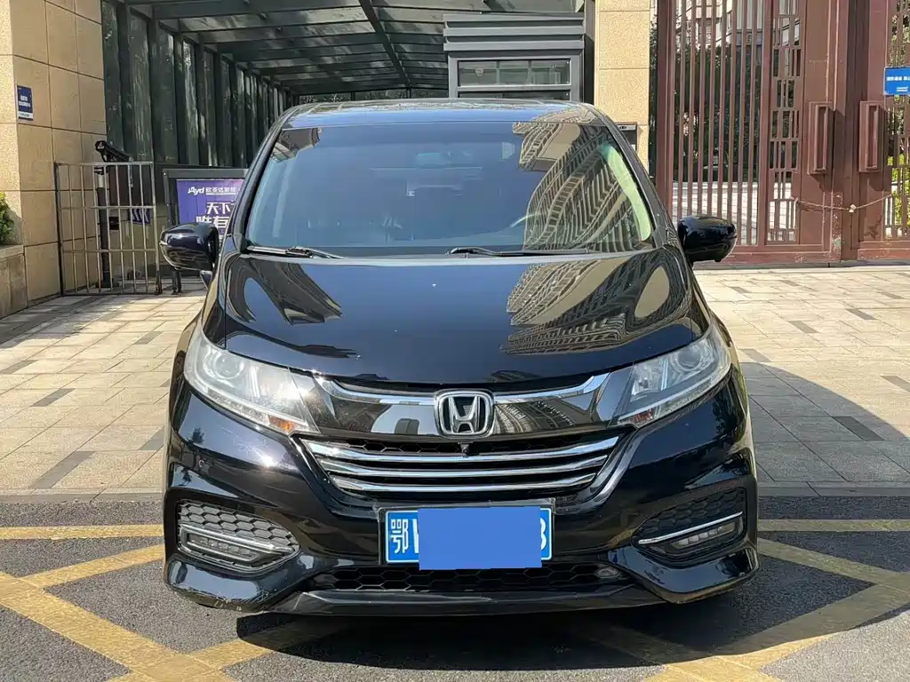 Honda Odyssey — фото 2