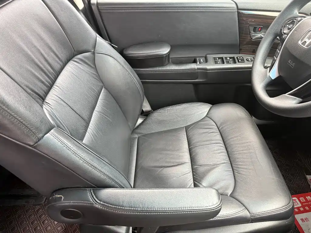 Honda Odyssey — фото 16
