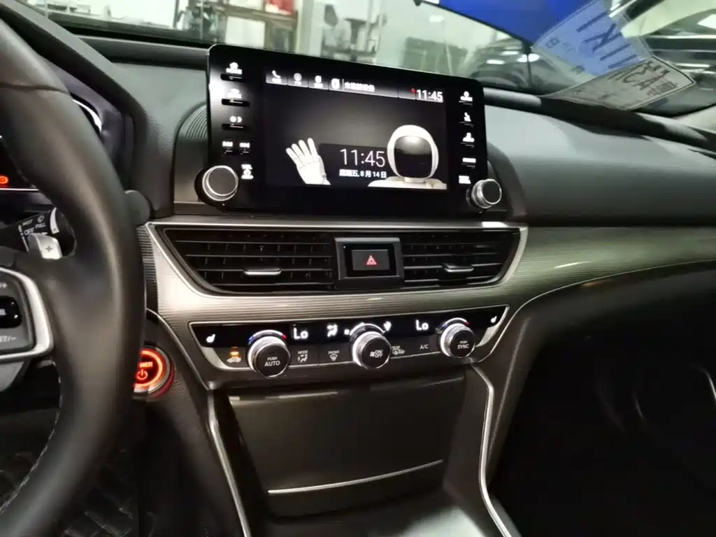 Honda Accord — фото 13