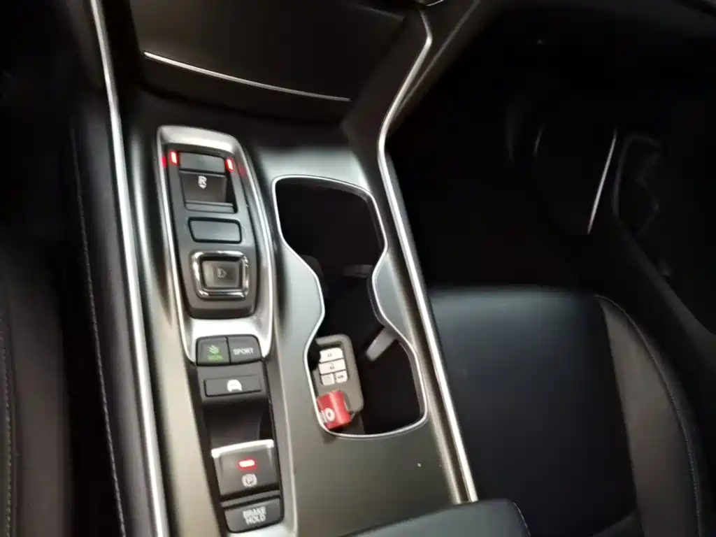 Honda Accord — фото 14