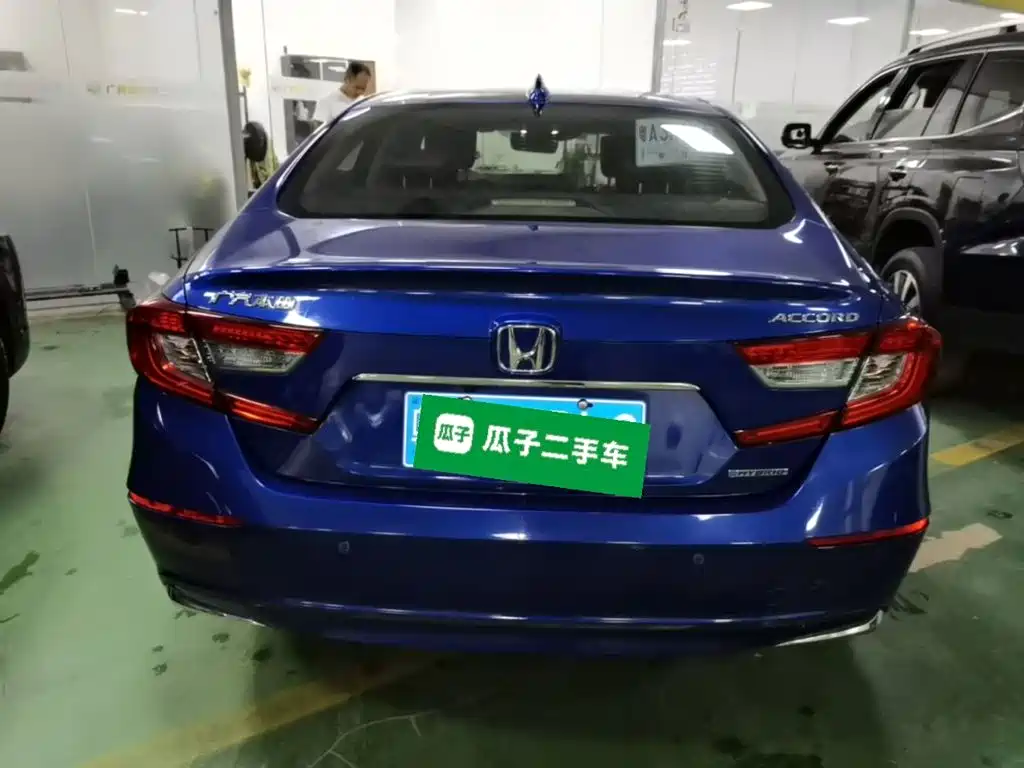 Honda Accord — фото 6