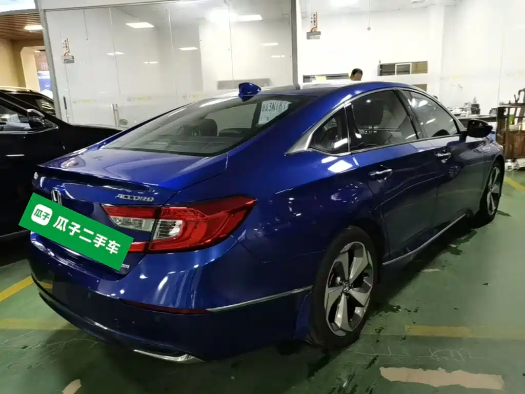 Honda Accord — фото 7