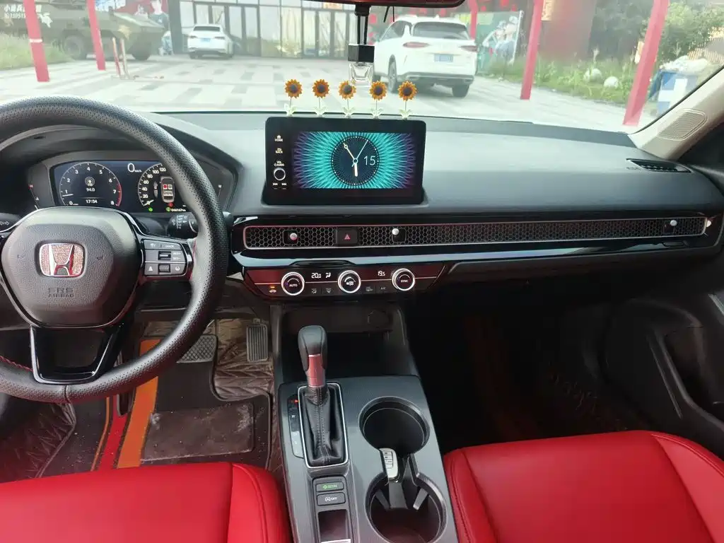 Honda Civic — фото 15