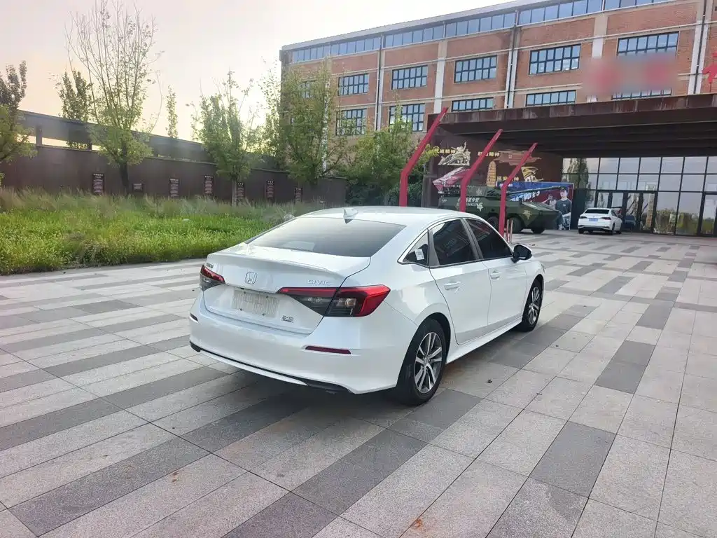 Honda Civic — фото 9