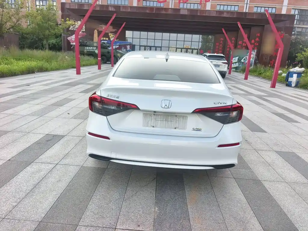 Honda Civic — фото 10