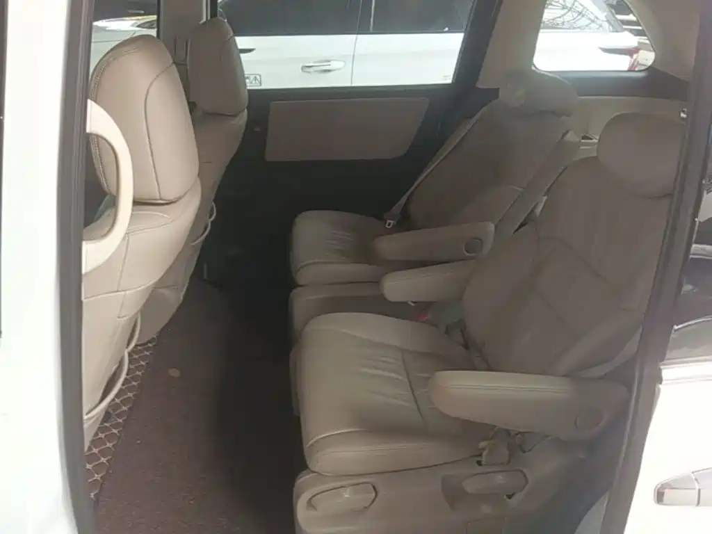 Honda Odyssey — фото 17