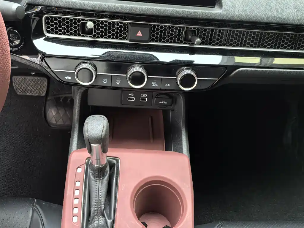 Honda Civic — фото 8