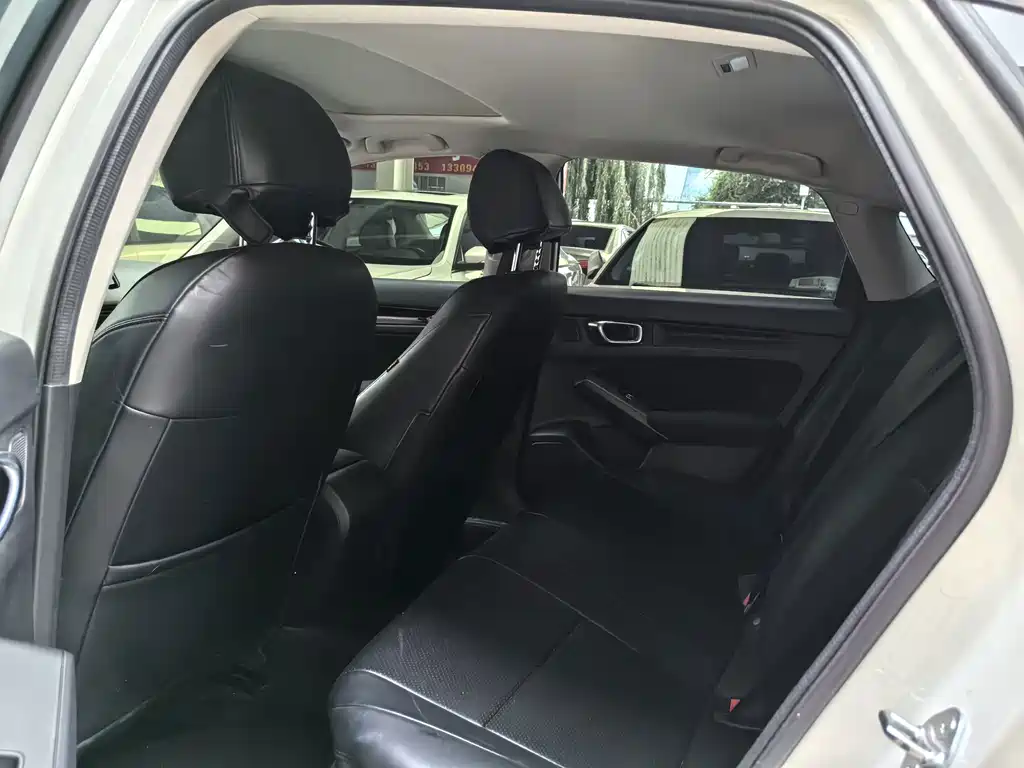 Honda Civic — фото 10