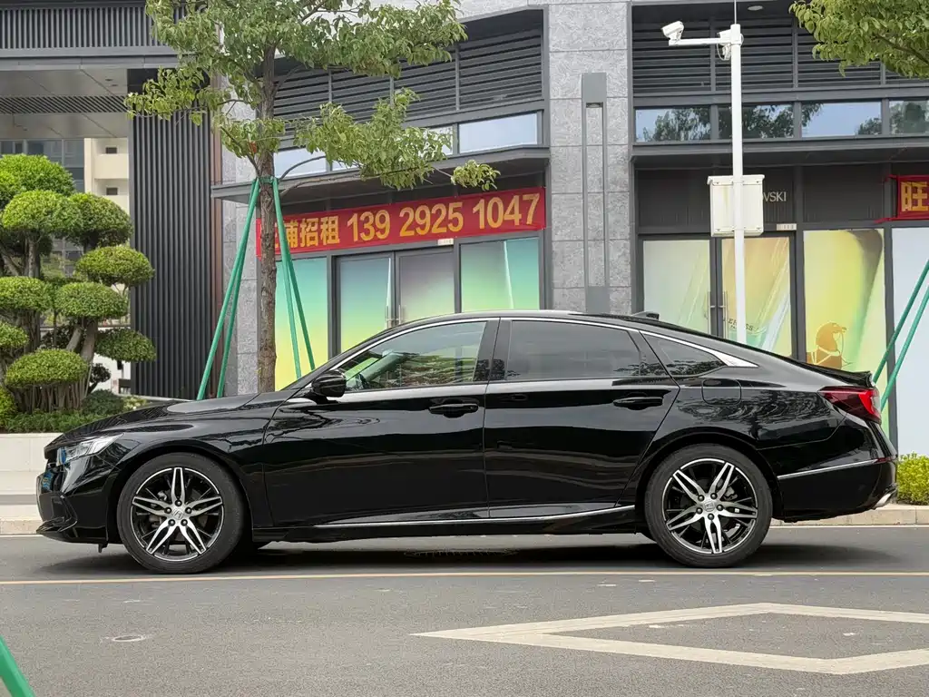 Honda Accord — фото 4
