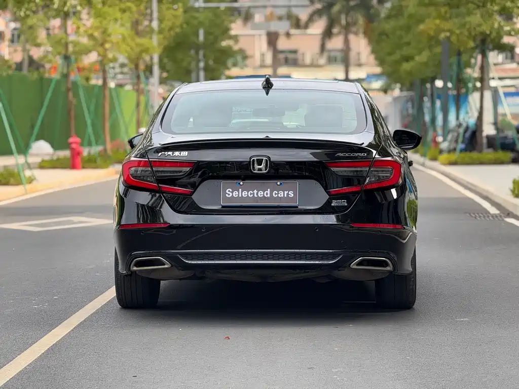 Honda Accord — фото 5