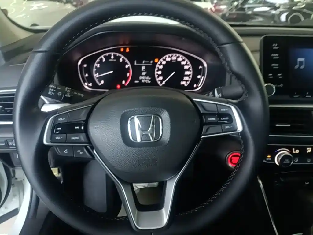 Honda Inspire — фото 11