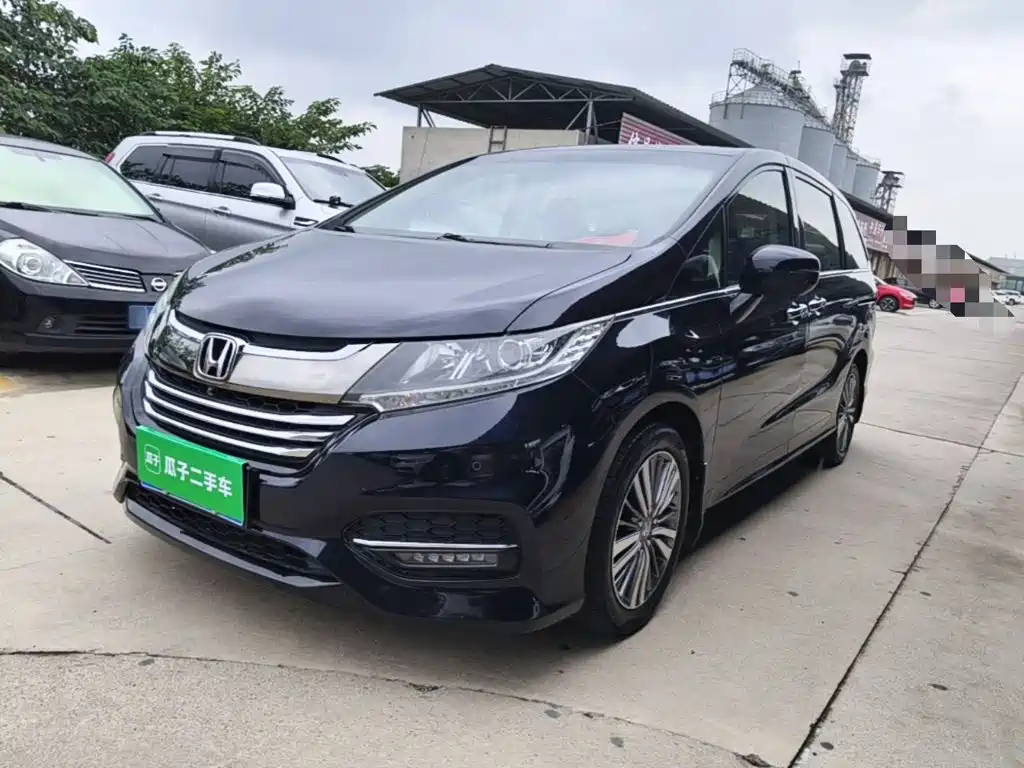 Honda Odyssey — фото 2