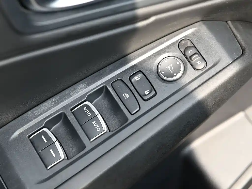 Honda Accord — фото 11