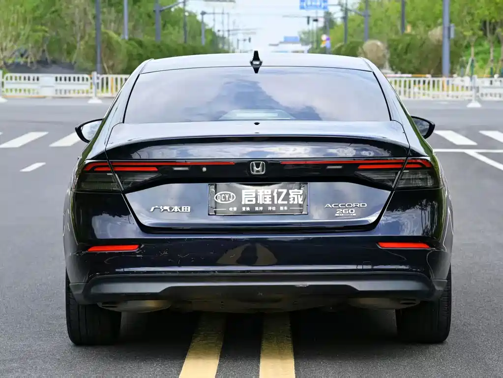 Honda Accord — фото 14