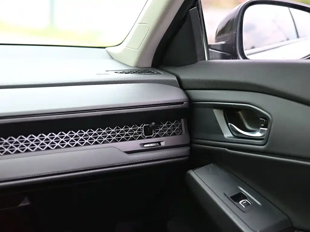 Honda Accord — фото 10