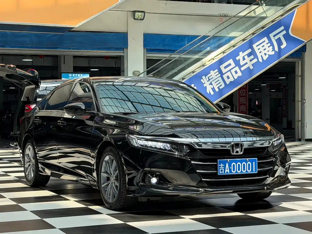 Honda Accord — фото 3