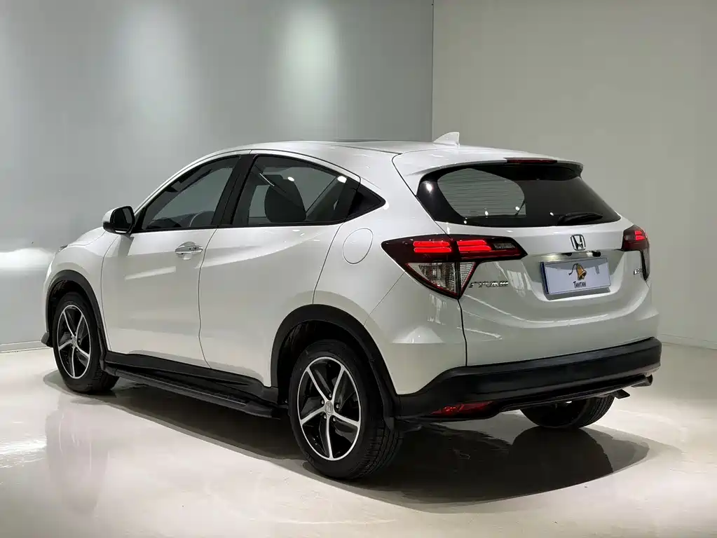 Honda Vezel — фото 4