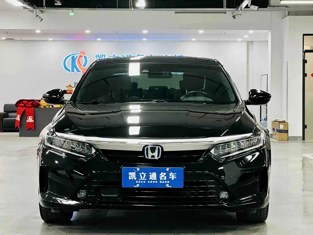 Honda Inspire — фото 2