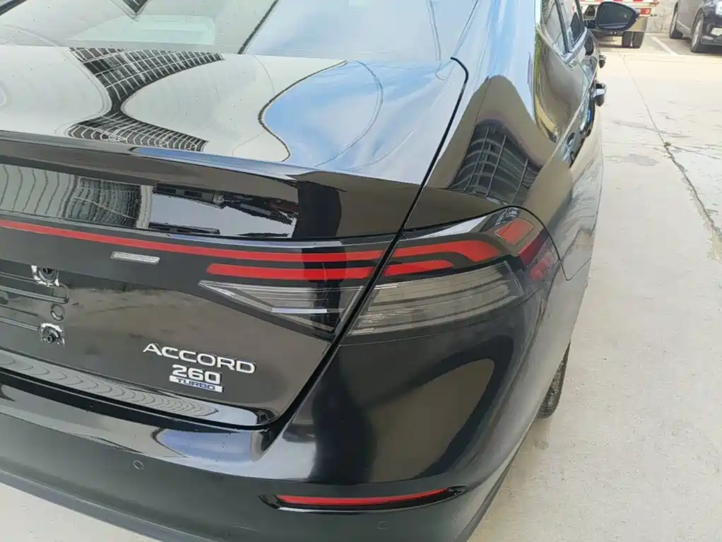Honda Accord — фото 24