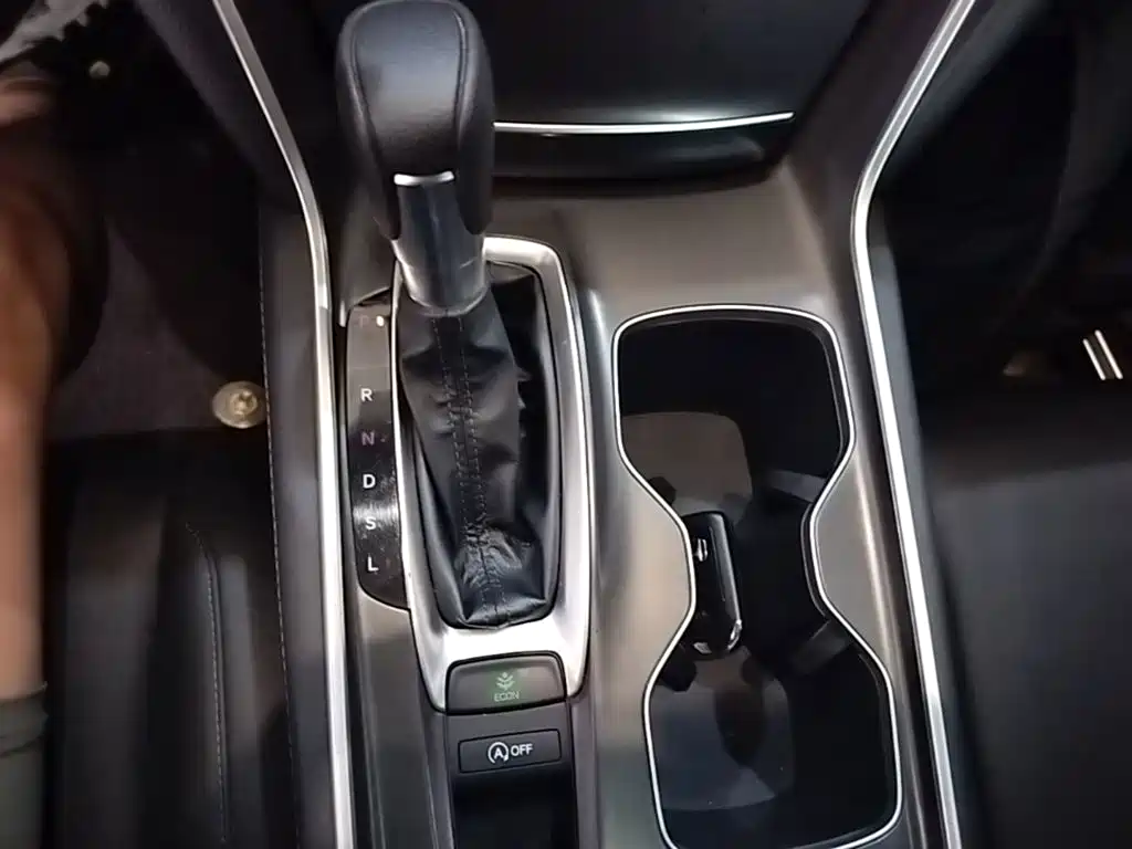 Honda Accord — фото 14
