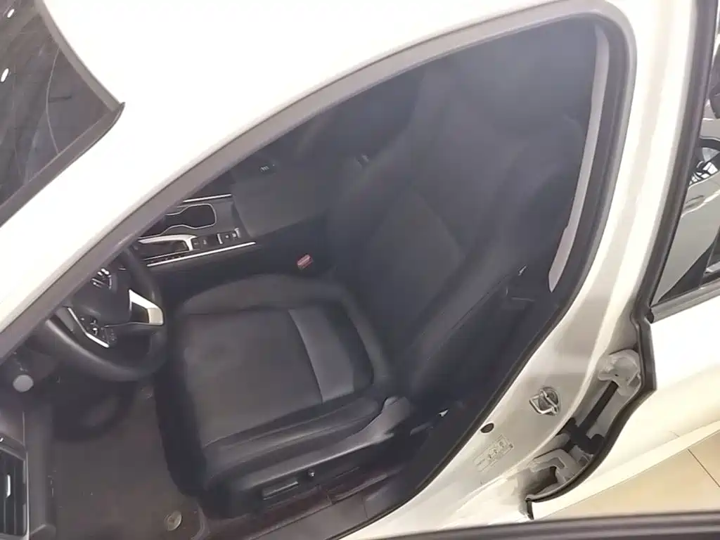 Honda Accord — фото 15
