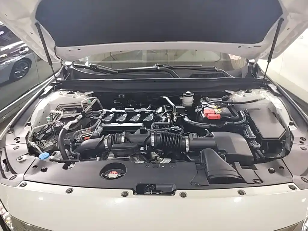 Honda Accord — фото 20