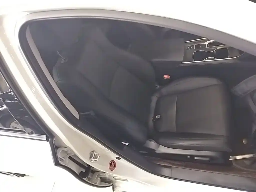 Honda Accord — фото 25